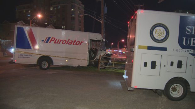 SIU investigating after man who allegedly stole Purolator truck seriously injured during police pursuit in Scarborough