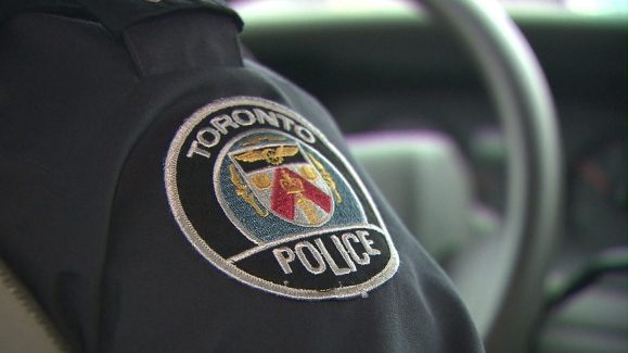 Man arrested after allegedly drawing fake gun on TTC employee